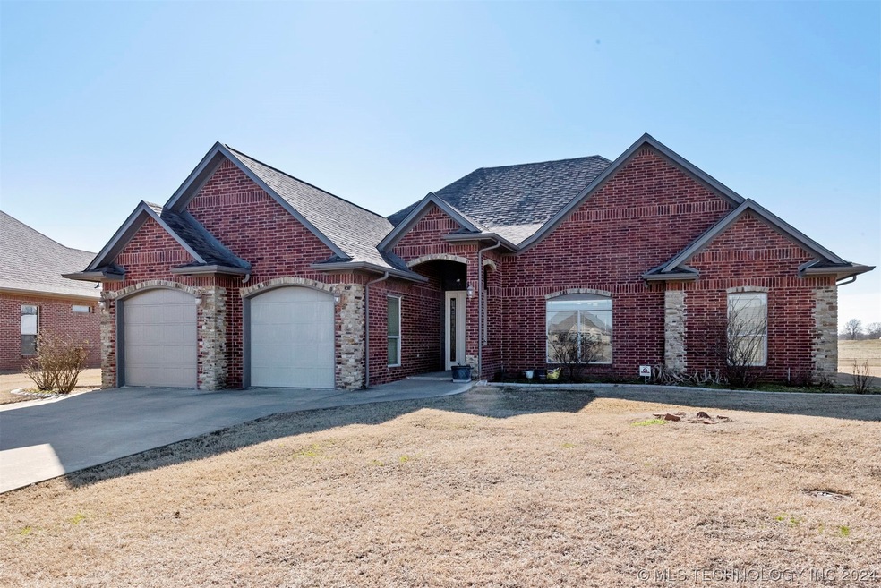 Beautiful full brick stone accented property