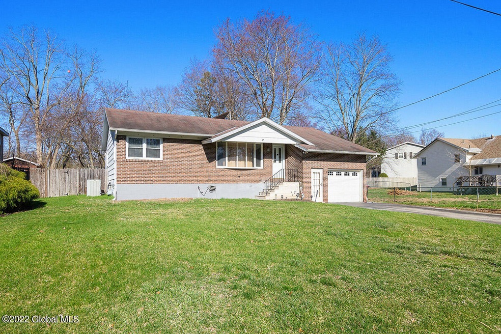 1 Phyllis Court Schenectady NY 001 MLS
