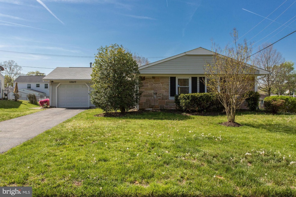 12107 Reardon Ln, Bowie, MD 20715 - photo 1