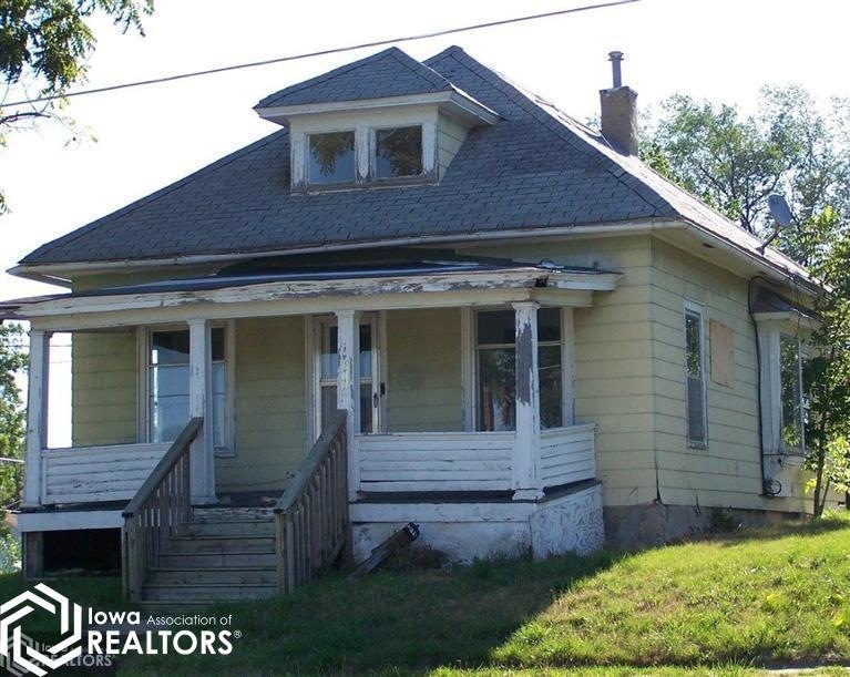 211 N Fillmore St, Osceola, IA 50213 - photo 1