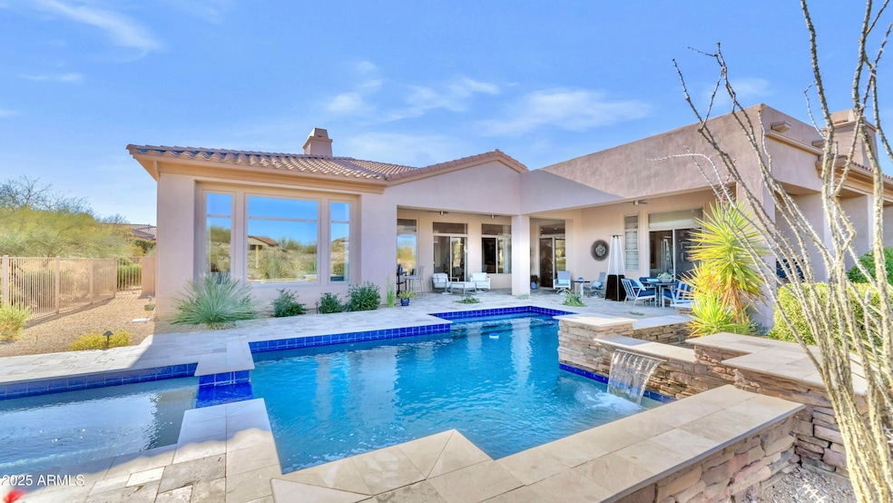 Sparkling Heated Pool & Spa