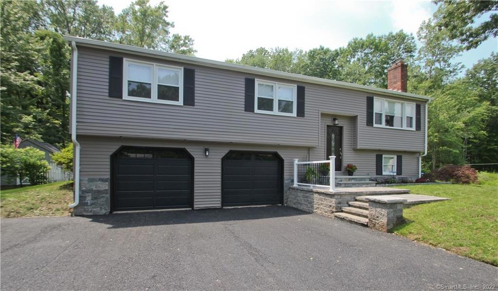 95 Susan Dr, Suffield, CT 06078 - photo 1