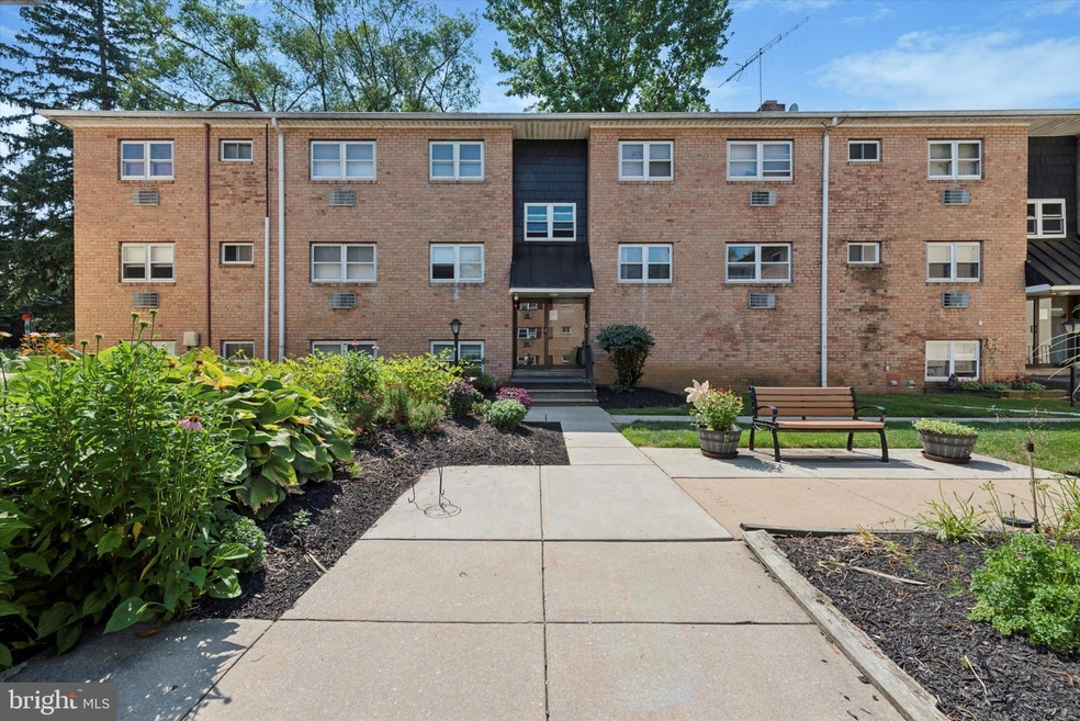335 E Lancaster Ave unit A-13, Downingtown, PA 19335 - photo 1