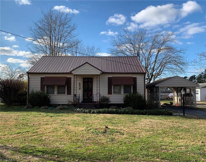 654 Mcdermott St, Asheboro, NC 27205 - photo 1