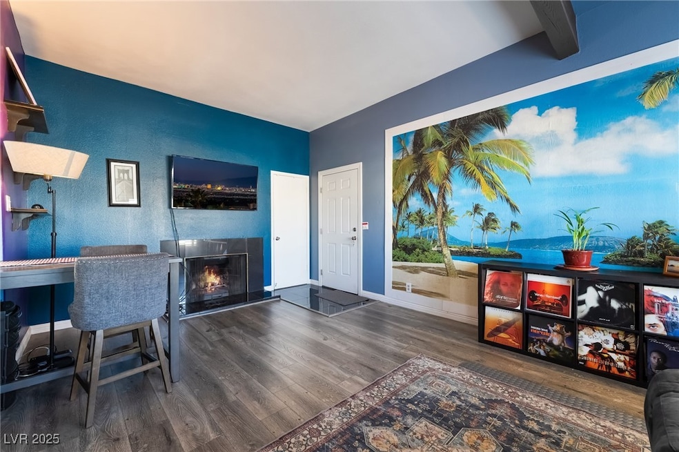 4391 Gannet Cir unit 10, Las Vegas, NV 89103 - photo 1