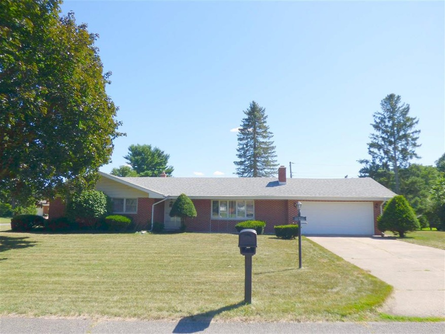 18800 Pawnee Ln, South Bend, IN 46637 - photo 1