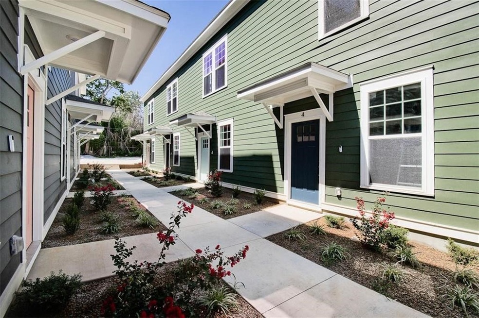 743 S Washington Ave unit 3, Fayetteville, AR 72701 - photo 1