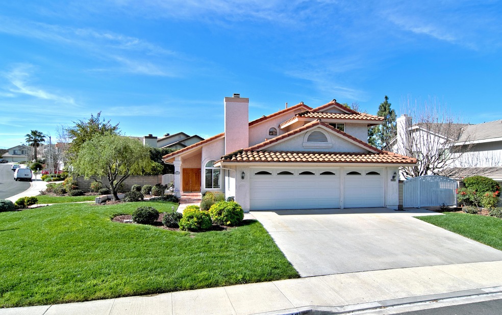 2845 Queens Way, Thousand Oaks, CA 91362 - photo 1