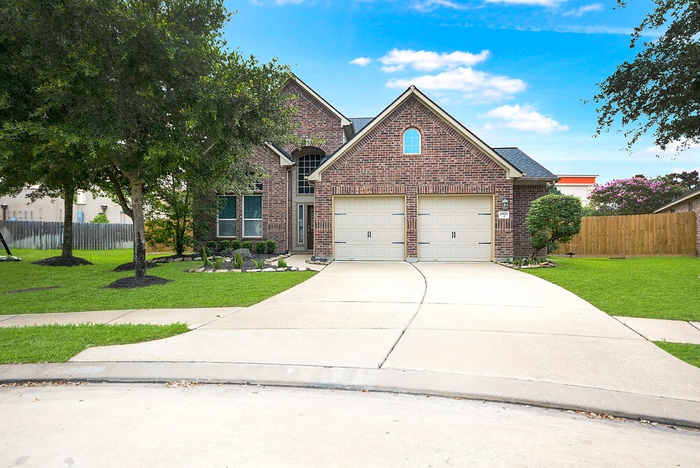 Welcome home to this amazing home at 28111 Stonestead Dr!