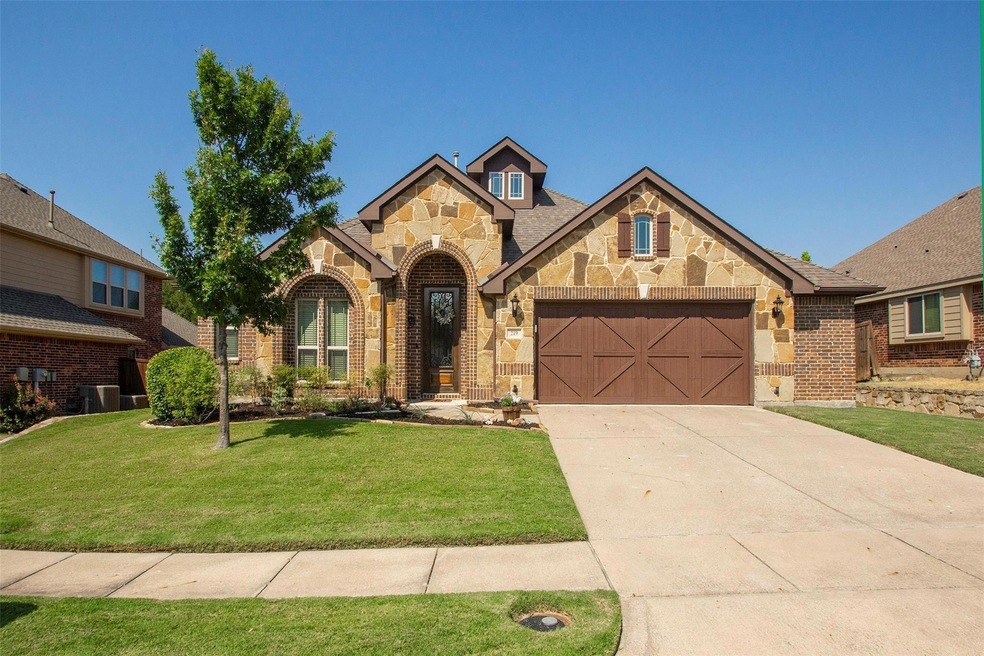 219 Lyndhurst Dr, Wylie, TX 75098 - photo 1