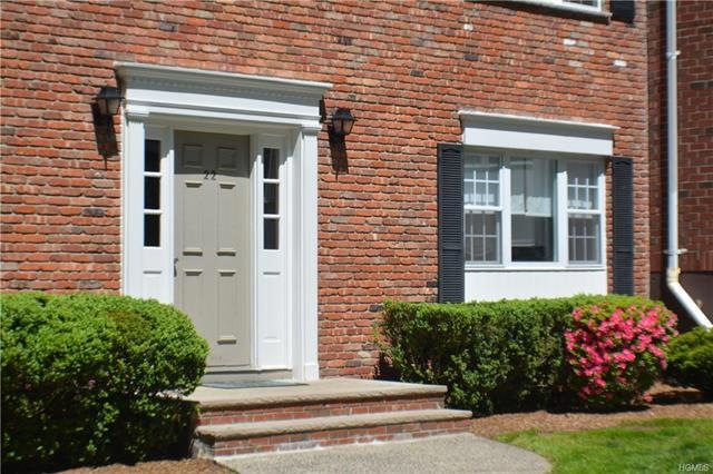 22 Somerset Dr unit 25B, Suffern, NY 10901 - photo 1