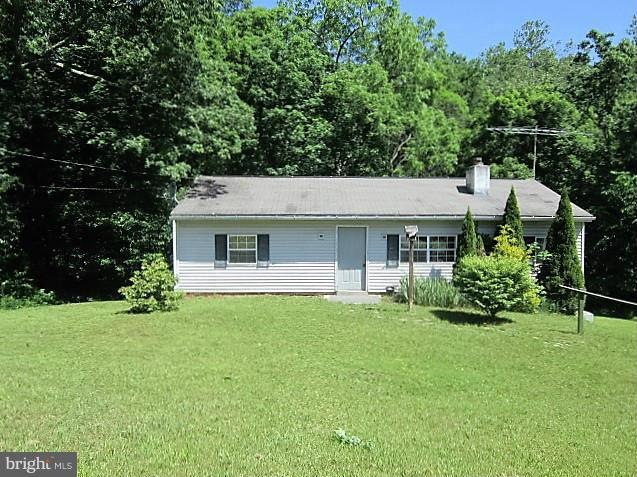 938 Puffenburger Ln, Hedgesville, WV 25427 - photo 1