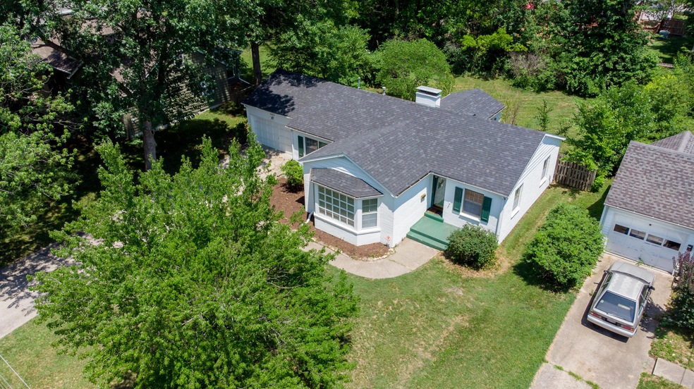 606 Crestland Ave-1