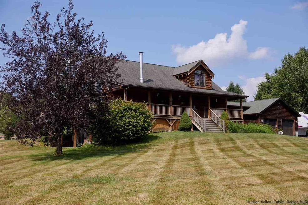 2 Wellington Place, Highland, NY 12528 - photo 1