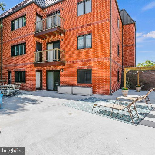 8 Russell Ave unit 202, Gaithersburg, MD 20877 - photo 1