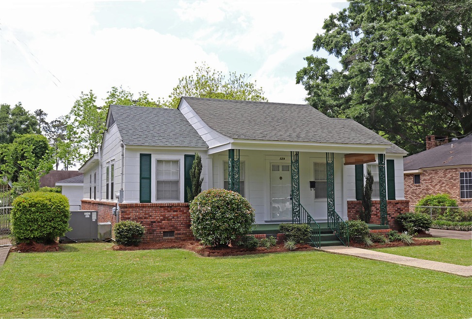 129 W Cherry Drive