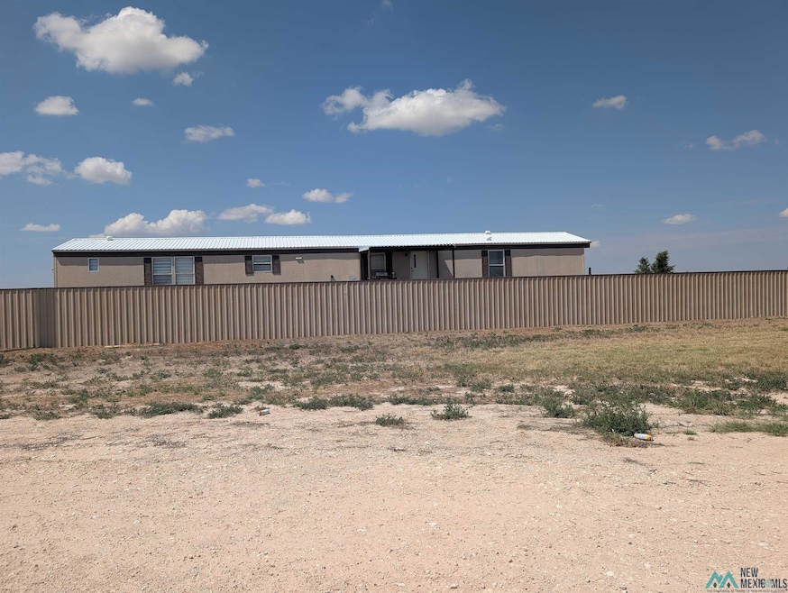 762 S Roosevelt Road Q, Portales, NM 88130 - photo 1