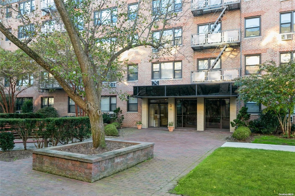 Sold $435,000 • Co-Listing Agent