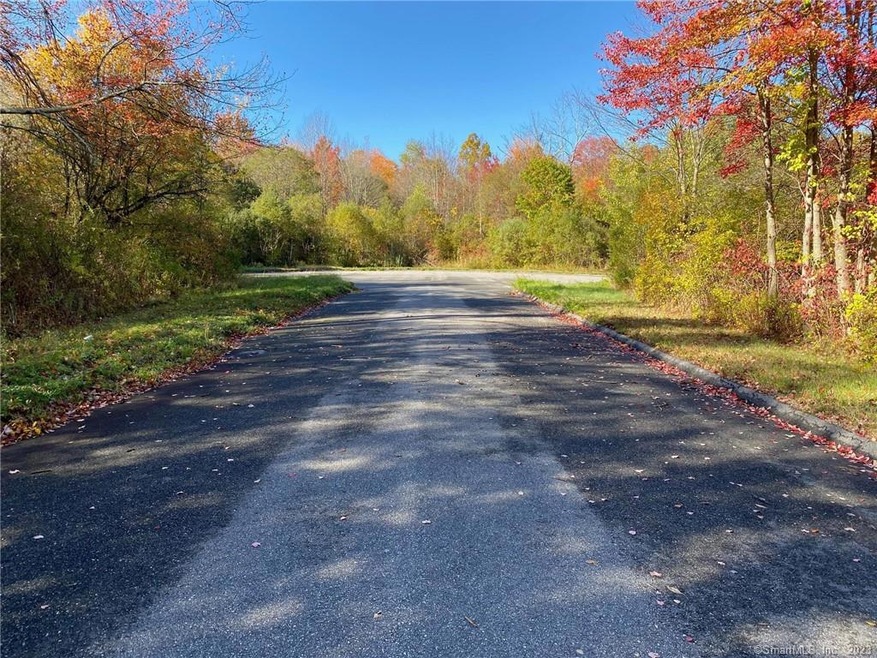 8 Fieldstone Way, Harwinton, CT 06791 - photo 1