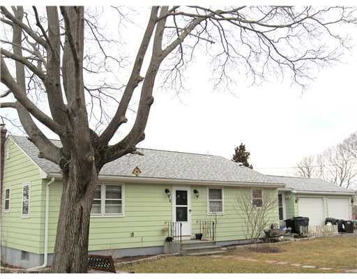 19 Summit Dr, Warren, RI 02885 - photo 1