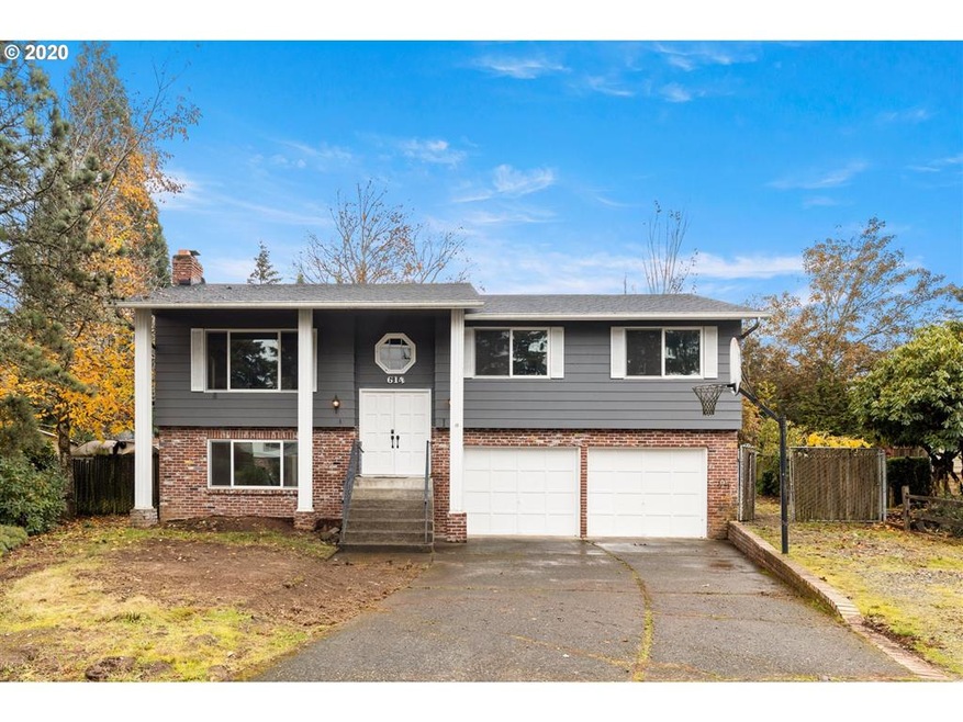 614 SW 19th Cir, Troutdale, OR 97060 - photo 1