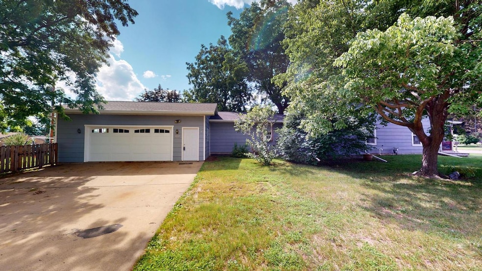 24063 3rd St, Trempealeau, WI 54661 - photo 1