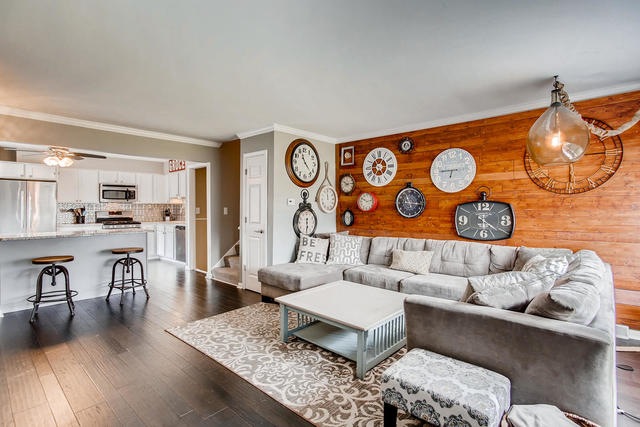 1015 Dawes Ave, Wheaton, IL 60189 - photo 1