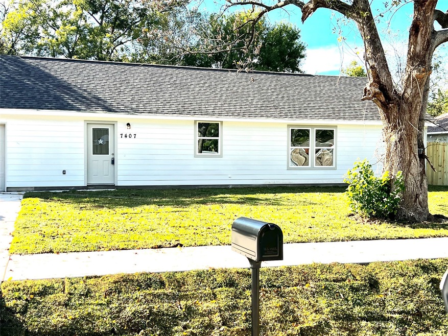 7407 Wileyvale Rd, Houston, TX 77016 - photo 1