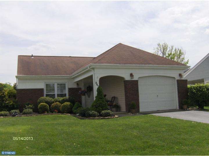 247 Huntington Dr, Southampton, NJ 08088 - photo 1