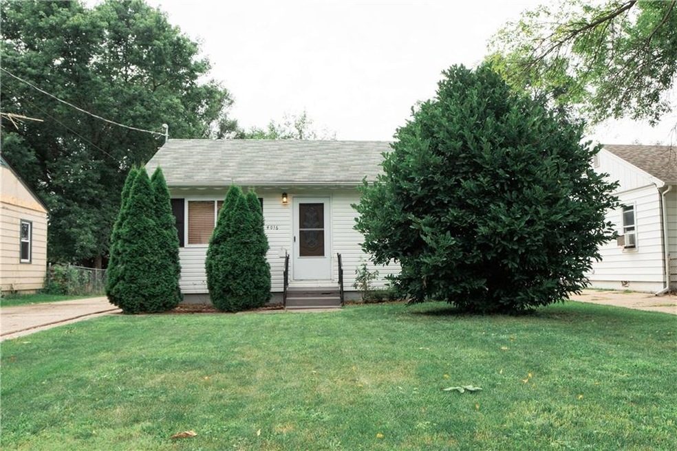 4016 56th St, Des Moines, IA 50310 - photo 1