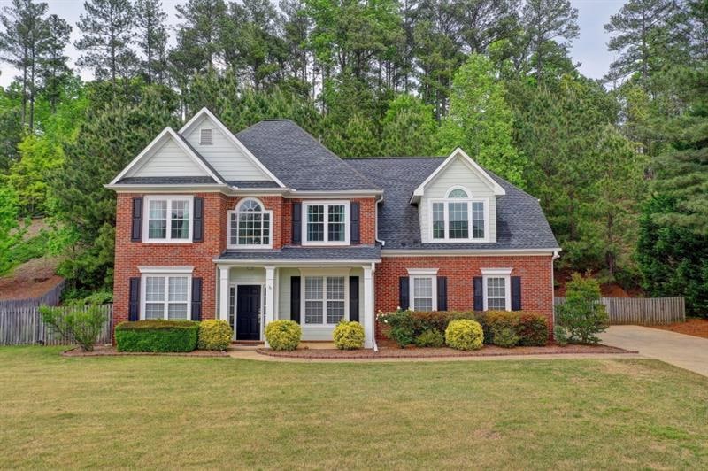 Don't miss out on this amazing 5 bedroom home in h