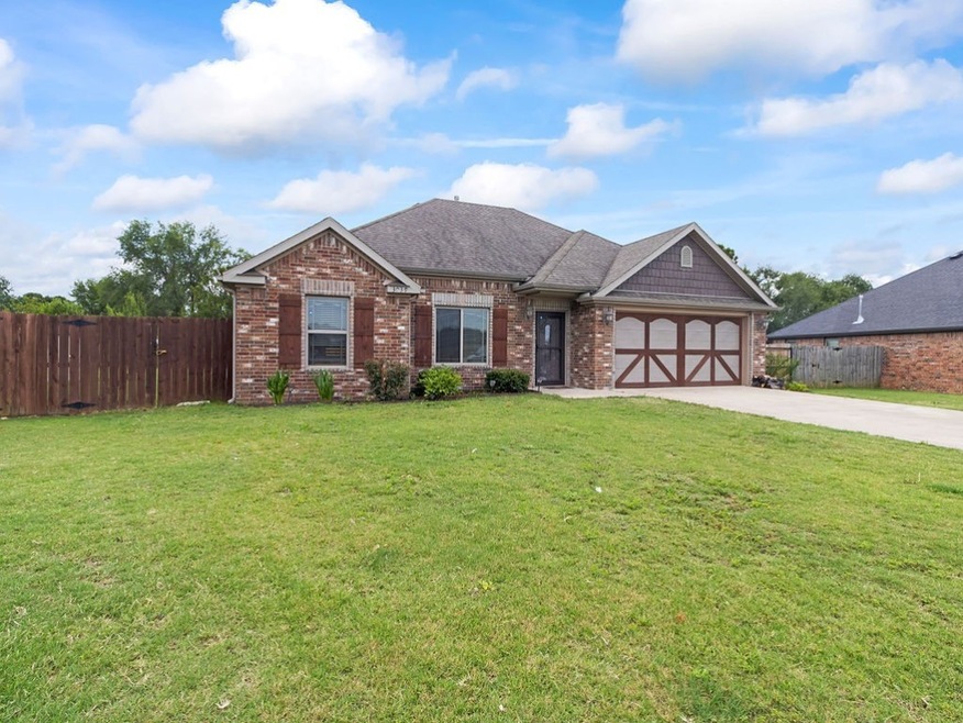 3039 Chelsey Ln, Springdale, AR 72764 - photo 1