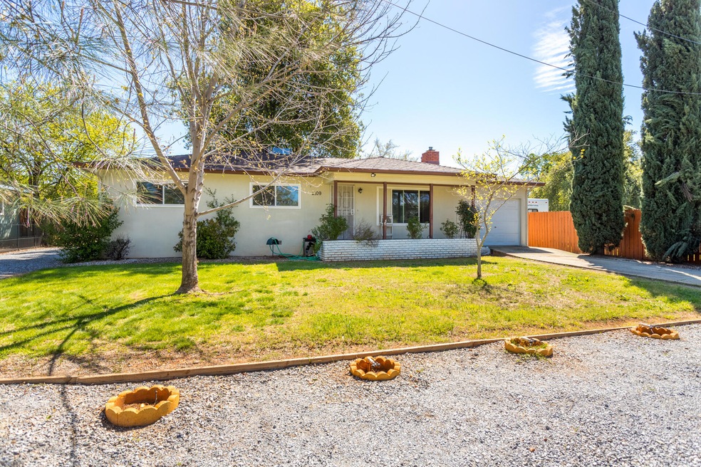 2109 Lori Ln, Redding, CA 96002 - photo 1