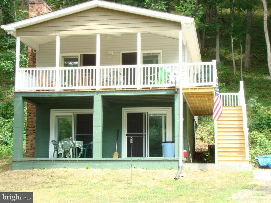 578 Deer Meadow Dr, Strasburg, VA 22657 - photo 1