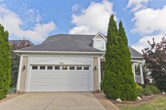 3708 Crestwood Dr, Auburn Hills, MI 48326 - photo 1