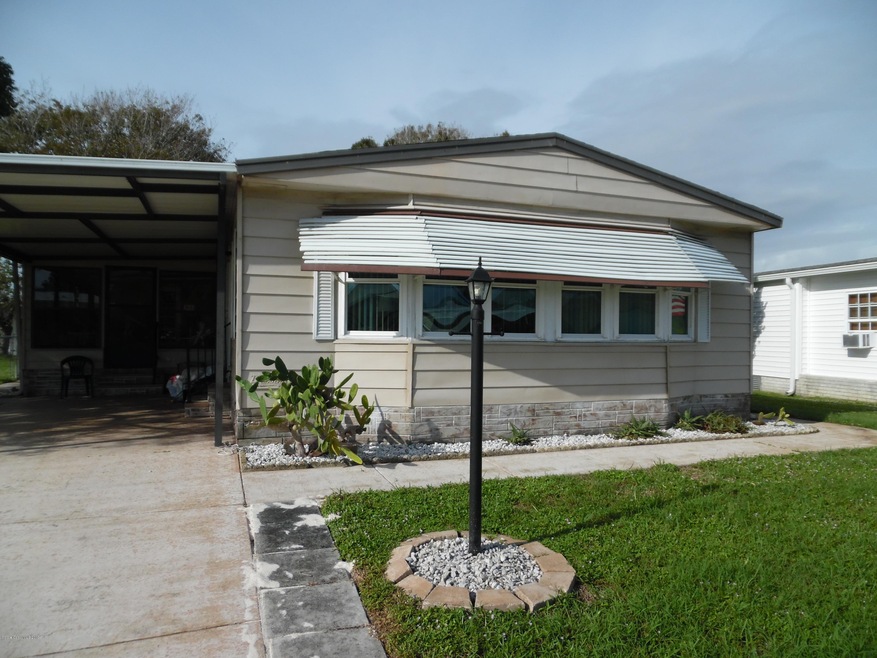 932 Hyacinth Cir, Sebastian, FL 32976 - photo 1