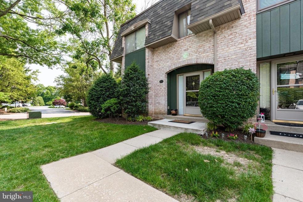 1063 Putnam Blvd unit 43, Wallingford, PA 19086 - photo 1