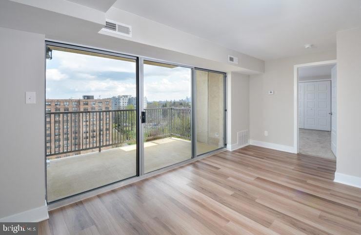 515 W Chelten Ave unit 1B-1107, Philadelphia, PA 19144 - photo 1