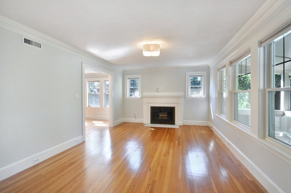 81 Oak Ave unit 2, Belmont, MA 02478 - photo 1