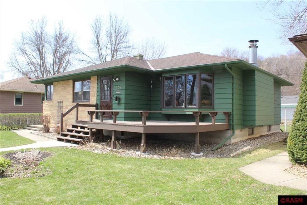 307 Linden St, New Ulm, MN 56073 - photo 1