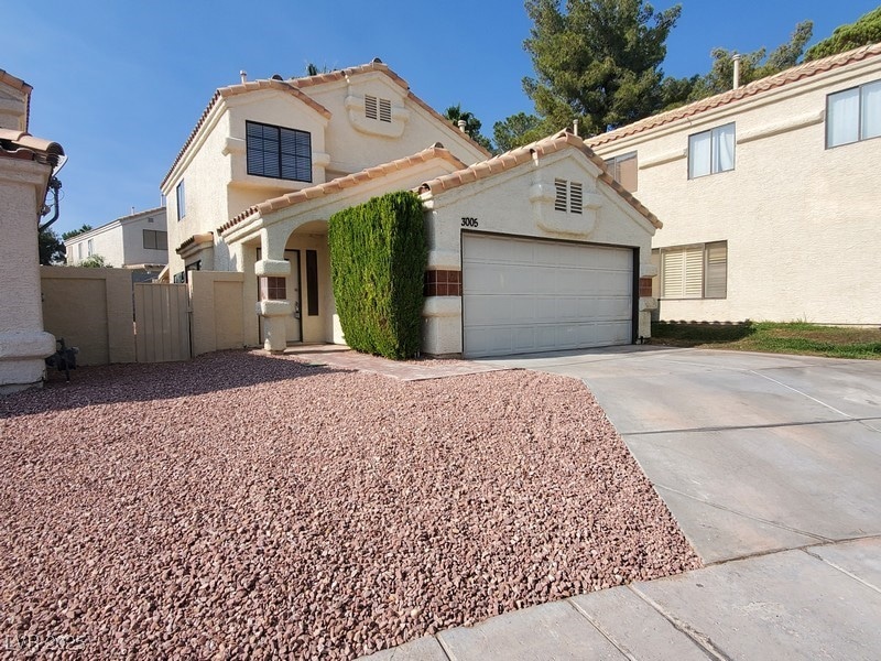 unlisted-address, Las Vegas, NV 89117 - photo 1