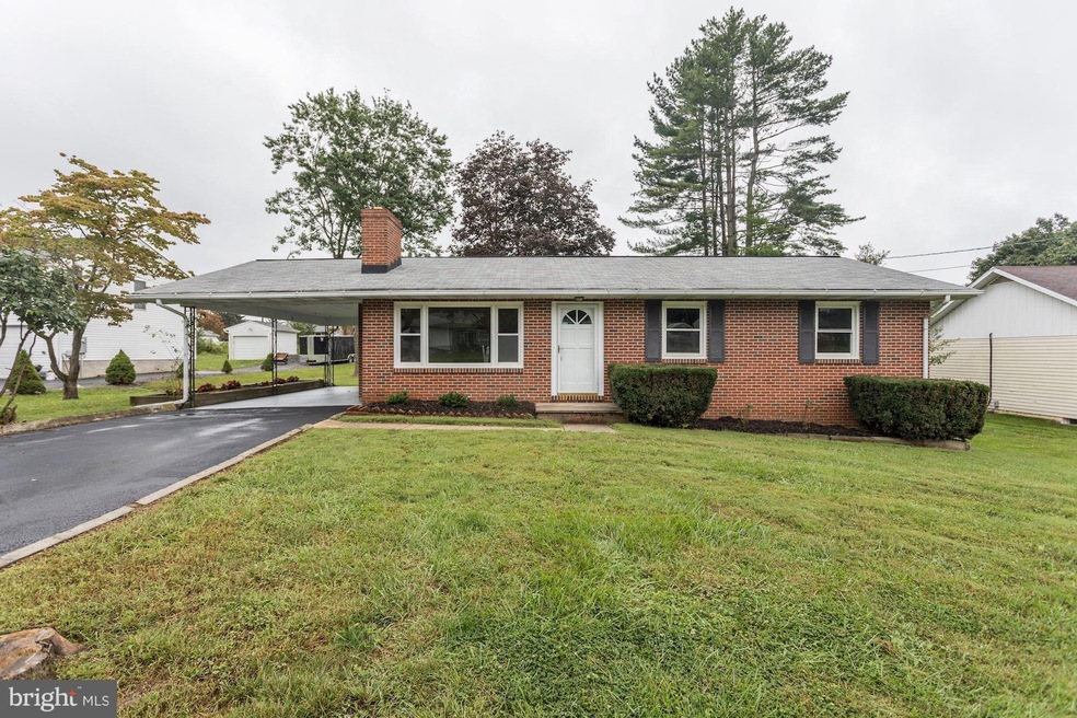 6611 Marvin Ave, Sykesville, MD 21784 - photo 1