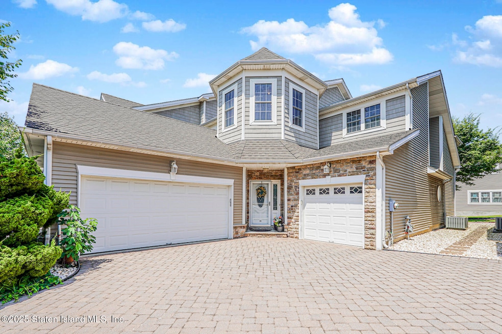 Sold $745,000 • Co-Listing Agent