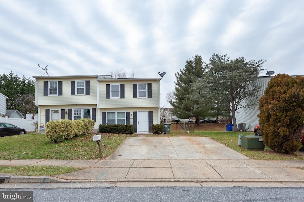 155 Stonegate Dr, Frederick, MD 21702 - photo 1