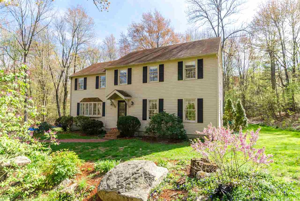 96 Camelot Dr, Bedford, NH 03110 - photo 1