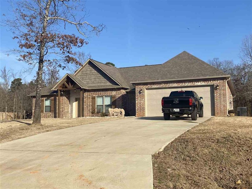 170 Lillian Ln, Texarkana, TX 75501 - photo 1