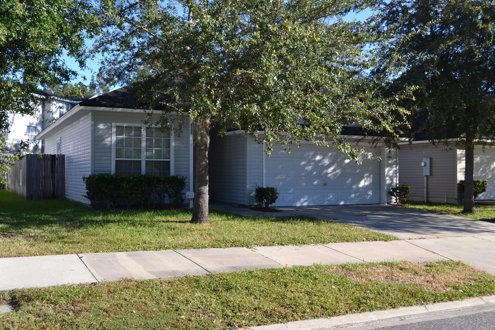 2925 Centerwood Dr N, Jacksonville, FL 32218 - photo 1