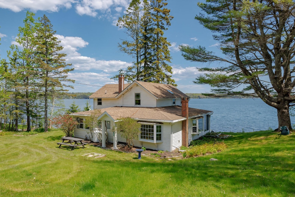 For Sale $950,000