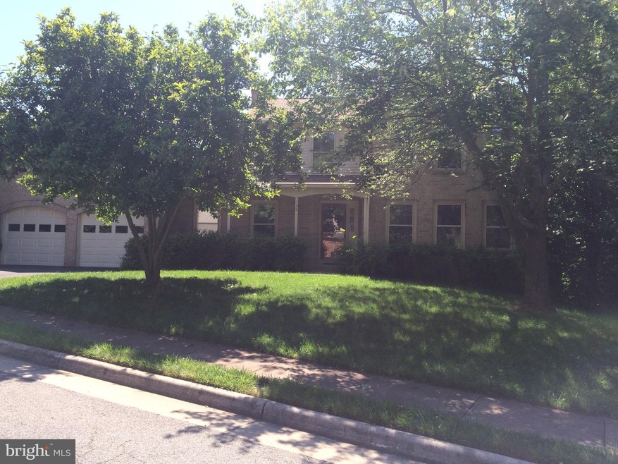 122 Connemara Dr, Sterling, VA 20164 - photo 1