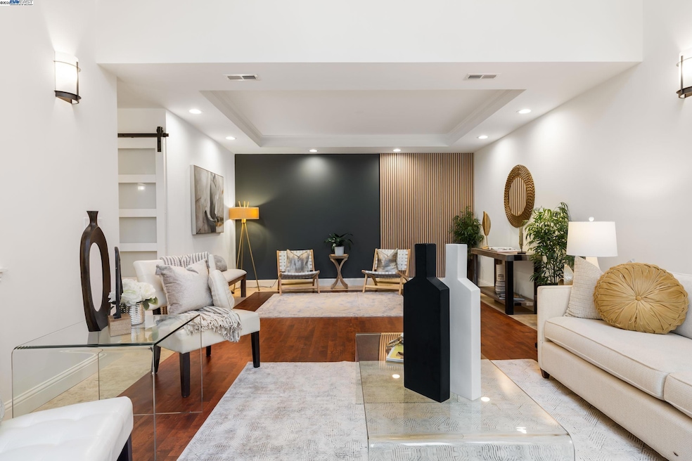 For Sale $1,186,900 • Co-Listing Agent